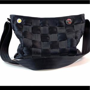 Harvey’s Seatbelt Bag